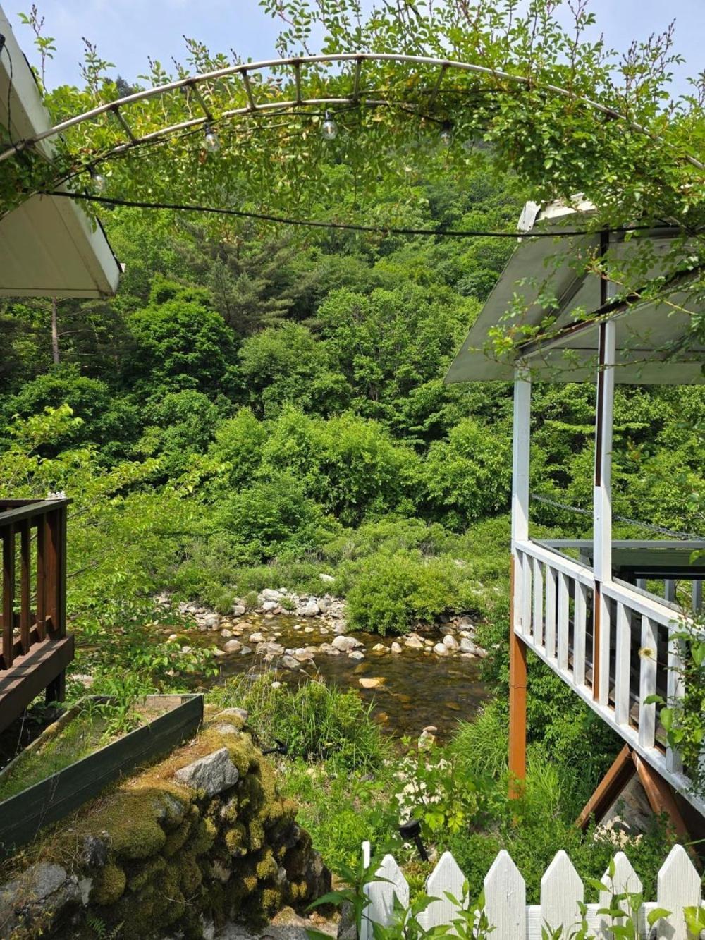 Pyeongchang Heungjeong Valley 409 Pension Exterior foto